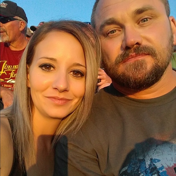 Meet your Posher, Rebecca - Picture 1 of 2